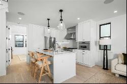 512 Marguerite Ave #B, Corona del Mar CA 92625