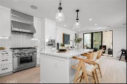 512 Marguerite Ave #B, Corona del Mar CA 92625