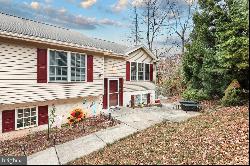 124 Walnut Valley Court, Wrightsville PA 17368