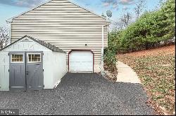 124 Walnut Valley Court, Wrightsville PA 17368