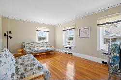 30 Essex Street, Groton CT 06355