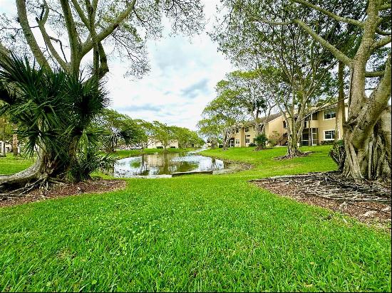 661 Cypress Lake Boulevard #L, Deerfield Beach FL 33064