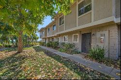 2112 E Vista Way #10, Vista CA 92084