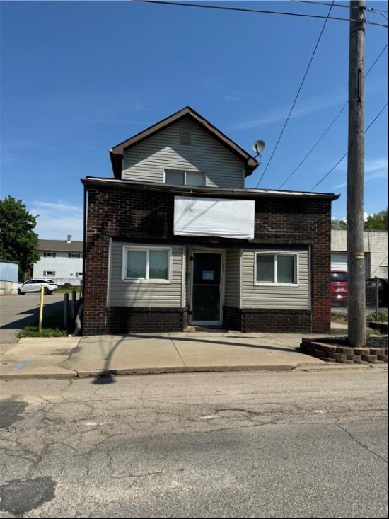 417 E Long Ave, New Castle/5th PA 16101