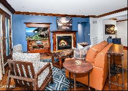 100 E Thomas Place Unit 3052-Weeks 50-51, Beaver Creek CO 81620