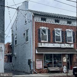 18 S Baltimore Street, Dillsburg PA 17019