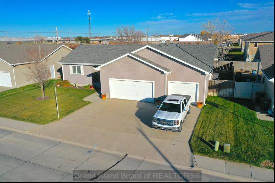 1223 Sagewood Ave, Grand Island NE 68803