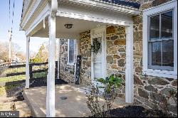 20596 Airmont Road, Bluemont VA 20135