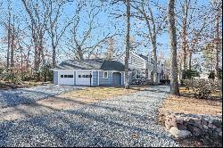 29 Westwood Park Circle, Attleboro MA 02703