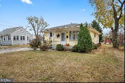 60 W Millbrooke Avenue, Woodstown NJ 08098