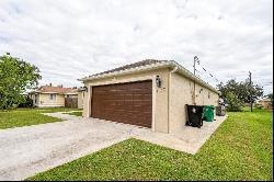 1187 SW Hibiscus Street, Port Saint Lucie FL 34983