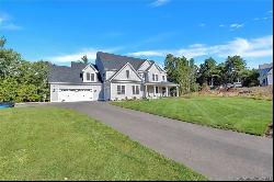 40 Holcomb Street, Simsbury CT 06070