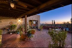 La Quinta Burnt Adobe in the Catalina Foothills