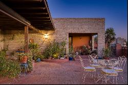 La Quinta Burnt Adobe in the Catalina Foothills