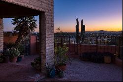 La Quinta Burnt Adobe in the Catalina Foothills