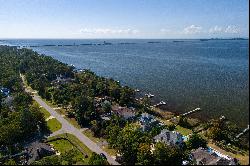 4004 Martins Point Road, Kitty Hawk, NC 27949