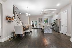 Stunning End Unit Townhome in Convenient Sandy Springs Neighborhood!