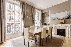 Family and reception apartment close to the Jardin des Tuileries