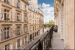 Family and reception apartment close to the Jardin des Tuileries