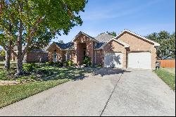 One story dream home in Flower Mound.