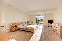 Panoramic sea view villa on the heights of Golfe-Juan