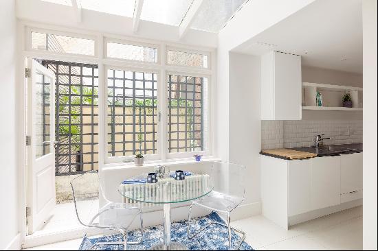 Spacious studio apartment in the heart of Mayfair