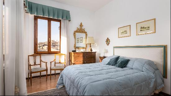 Rare Penthouse with terraces and splendid views in Siena, the charming city of the Palio