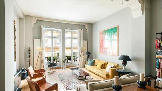 Apartment for sale in Paris, France