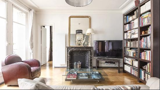 Apartment for sale in Paris, France