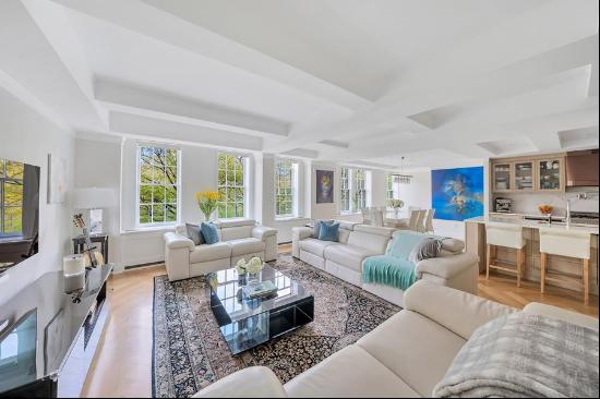  This opulent condominium boasts grand-scale pre-war living and lovely Central Park vie