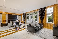 Luxury family home located on one of London’s most prestigious streets