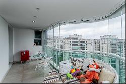 Luxury duplex penthouse with breathtaking views and full amenities in Península