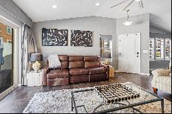  Spacious Ranch Style Townhome Perfect for Relaxation and Entertainment