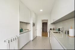 Flat, 2 bedrooms, for Sale