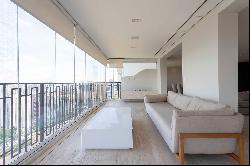 Apartment with panoramic view in a sought-after condominium