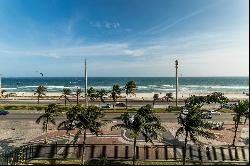 Luxury apartment with panoramic ocean view