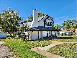 Lakeside Retreat on Lake Palestine