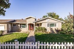 Spacious Hillside Rambler With Views