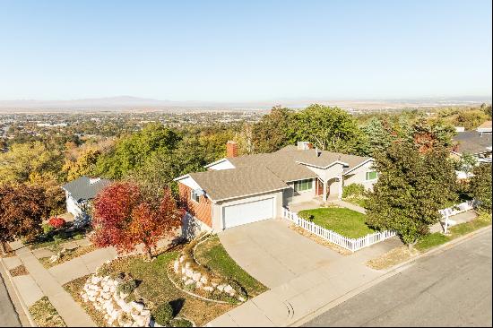 Spacious Hillside Rambler With Views