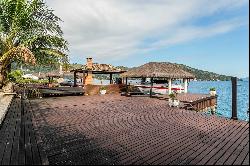 Residence with private dock and ocean view, spanning four floors