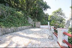 Classic house on Estrada do Joá with an everlasting ocean view