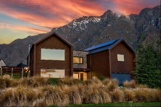 Remarkable Family Living on Jack's Point Rise