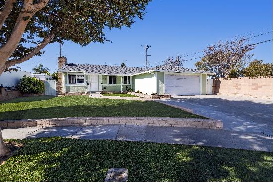 15011 Baylor Circle, Huntington Beach, CA 92647