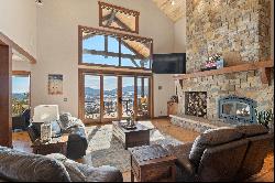 Luxurious Mountain Ranch with Stunning Views and Custom Design