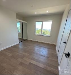 221 El Toyonal Road, Orinda CA 94563