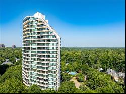 700 Park Regency Place NE #1504, Atlanta GA 30326