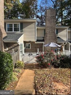 554 Picketts Bend Circle, Marietta GA 30008