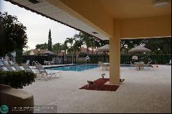 703 NW 98th Cir #703, Plantation FL 33324