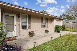 10746 Gelding Drive, Jacksonville FL 32257