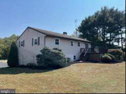 32 Mountain View Road, Bethel PA 19507